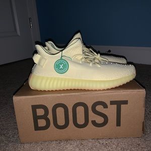 Yeezy 350 v2 “butter”